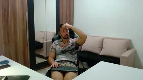 darius_94 online show from 10-17-25, 04:48