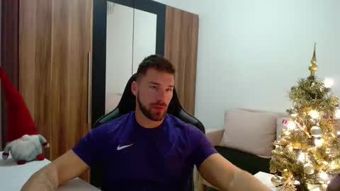 darius_94 online show from 12-16-25, 05:12