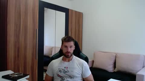 darius_94 online show from 02-14-26, 07:38