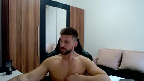 darius_94 online show from 07-03-26, 07:59