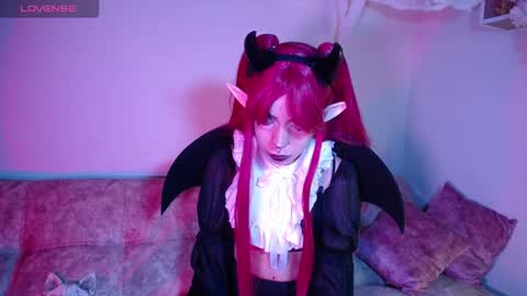 Snapshot of dark__nymph chatting on 10-31-25, 01:45 Dark online show from 10-31-25, 01:45