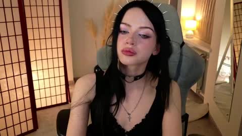 Snapshot of dark_diva chatting on 04-16-26, 10:34 Diva online show from 04-16-26, 10:34