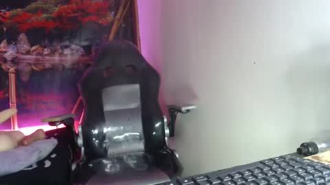 Snapshot of dark_doll5 chatting on 12-20-24, 09:21 dark_doll5 online show from 12-20-24, 09:21