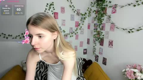 Ester online show from 06-10-26, 11:53