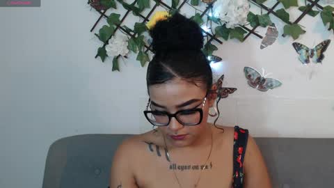 Snapshot of dark_flama chatting on 05-10-26, 01:33 dark_flama online show from 05-10-26, 01:33