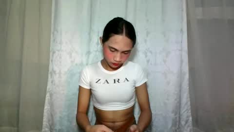 Snapshot of dark_hurohuro19 chatting on 12-10-24, 02:38 LIANNA online show from 12-10-24, 02:38