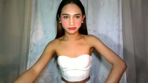 Snapshot of dark_hurohuro19 chatting on 01-13-25, 05:12 LIANNA online show from 01-13-25, 05:12