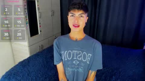 Snapshot of dark_lucky chatting on 09-19-25, 10:54 Juanito online show from 09-19-25, 10:54