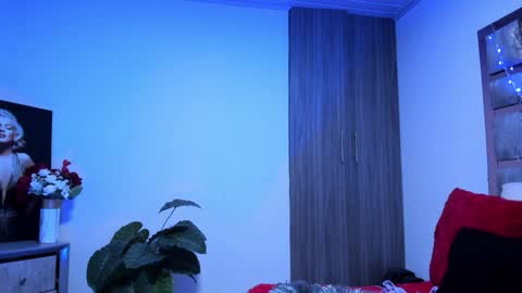 Snapshot of dark_madison chatting on 12-30-24, 07:11 CELESTE online show from 12-30-24, 07:11