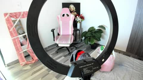 Snapshot of dark_madison chatting on 01-03-25, 07:07 CELESTE online show from 01-03-25, 07:07