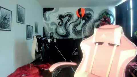 Snapshot of dark_miau chatting on 12-02-25, 04:35 miau online show from 12-02-25, 04:35