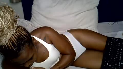 dark_petite_ online show from 07-12-26, 09:33