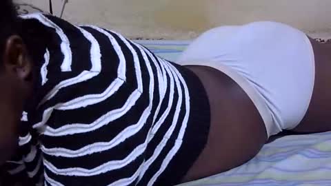 Snapshot of dark_princess1 chatting on 09-17-25, 06:53 dark_princess1 online show from 09-17-25, 06:53