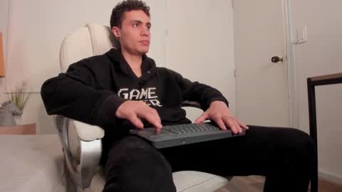 dark_sun333 online show from 09-11-25, 10:10