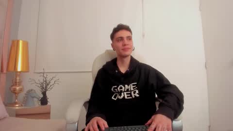 dark_sun333 online show from 12-03-25, 10:41