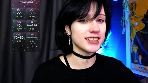 Snapshot of dark_vamp_ chatting on 12-19-24, 12:34 Vamp  online show from 12-19-24, 12:34