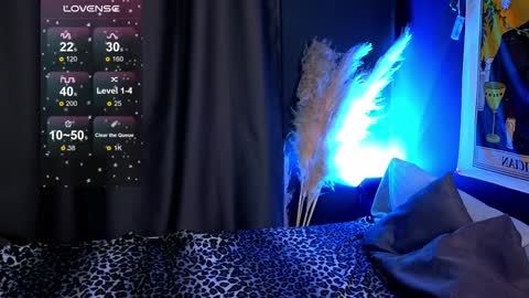 Snapshot of dark_vamp_ chatting on 12-19-24, 03:40 Vamp  online show from 12-19-24, 03:40