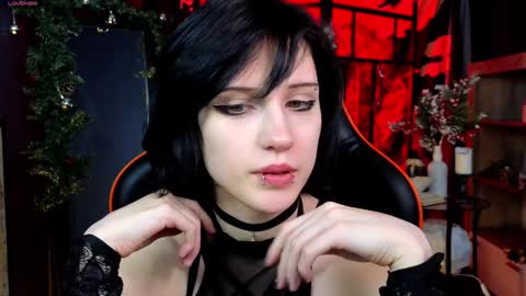 Snapshot of dark_vamp_ chatting on 12-21-24, 01:15 Vamp  online show from 12-21-24, 01:15