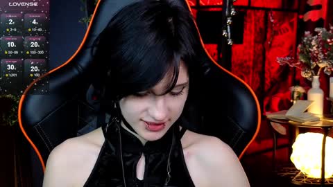 Snapshot of dark_vamp_ chatting on 12-21-24, 04:19 Vamp  online show from 12-21-24, 04:19