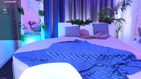 Snapshot of dark_vamp_ chatting on 12-22-24, 03:33 Vamp  online show from 12-22-24, 03:33