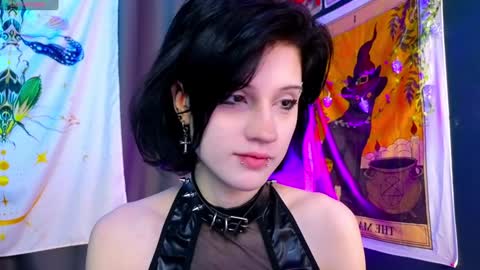 Snapshot of dark_vamp_ chatting on 12-28-24, 08:58 Vamp  online show from 12-28-24, 08:58