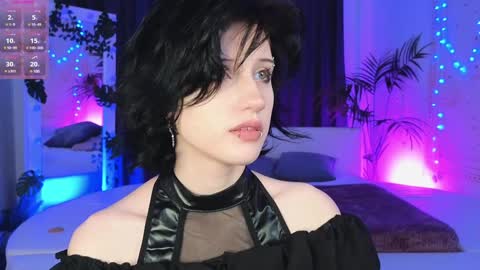 Snapshot of dark_vamp_ chatting on 01-17-25, 11:38 Vamp  online show from 01-17-25, 11:38