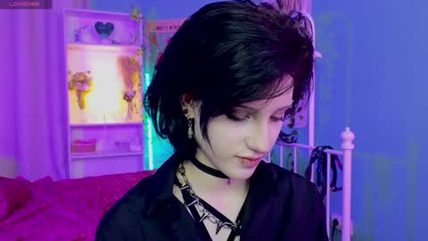 Snapshot of dark_vamp_ chatting on 01-23-25, 11:58 Vamp  online show from 01-23-25, 11:58