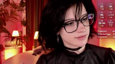 Snapshot of dark_vamp_ chatting on 02-07-25, 12:42 Vamp  online show from 02-07-25, 12:42