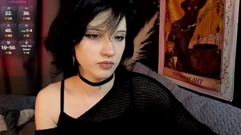 Snapshot of dark_vamp_ chatting on 02-08-25, 01:43 Vamp  online show from 02-08-25, 01:43