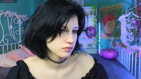 Snapshot of dark_vamp_ chatting on 02-21-25, 03:23 Vamp  online show from 02-21-25, 03:23