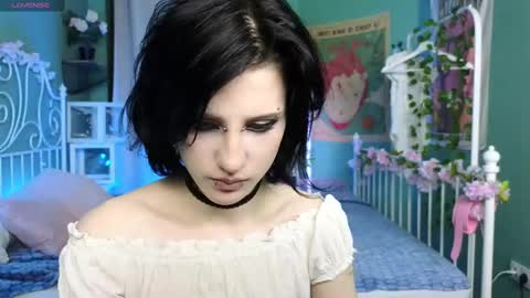 Snapshot of dark_vamp_ chatting on 02-24-25, 04:04 Vamp  online show from 02-24-25, 04:04