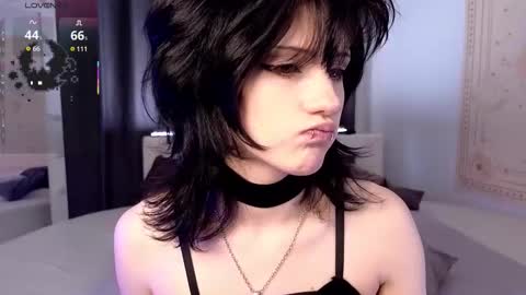 Snapshot of dark_vamp_ chatting on 09-15-25, 07:41 Vamp  online show from 09-15-25, 07:41