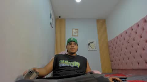 darkalphax01 online show from 12-19-25, 02:29