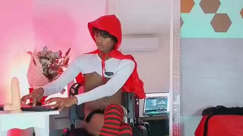 Snapshot of darkcandyboy chatting on 10-12-25, 12:26 darkcandyboy online show from 10-12-25, 12:26