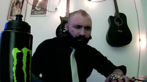 darkclothes online show from 12-23-24, 07:28