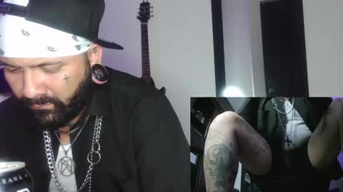 darkclothes online show from 12-25-24, 07:34