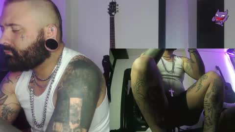 darkclothes online show from 12-31-24, 03:42