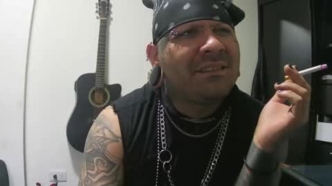 darkclothes online show from 01-22-25, 02:04