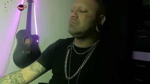 darkclothes online show from 01-26-25, 05:45