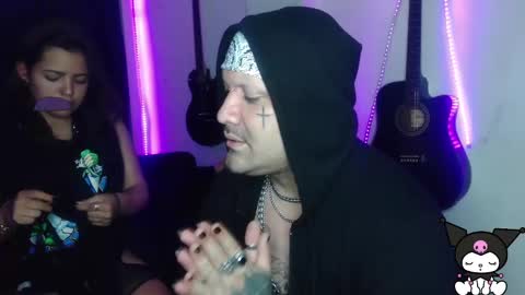 darkclothes online show from 01-27-25, 12:22