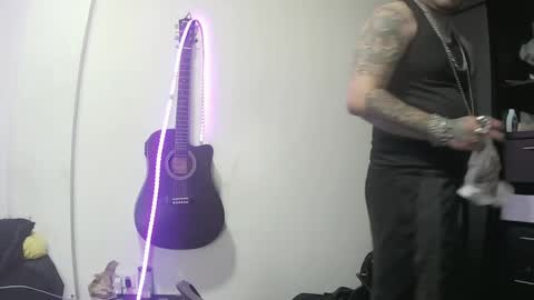 darkclothes online show from 02-01-25, 11:10