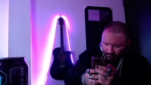 darkclothes online show from 02-13-25, 12:00