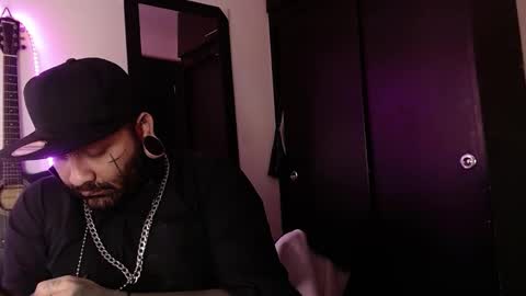 darkclothes online show from 02-16-25, 11:38