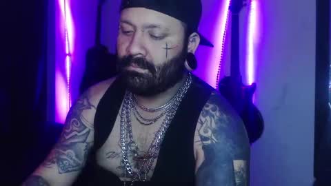 darkclothes online show from 03-04-25, 02:06