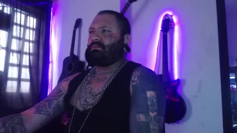 darkclothes online show from 03-04-25, 02:21