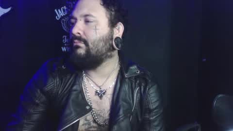 darkclothes online show from 09-18-25, 06:26