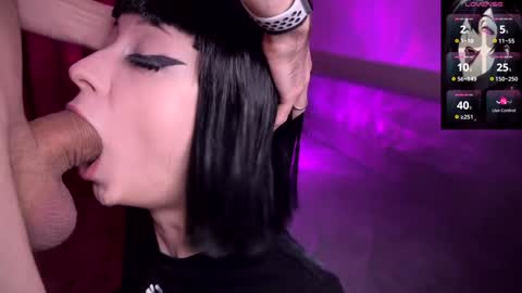 Snapshot of darkfirenight chatting on 12-21-24, 09:33 Yuu online show from 12-21-24, 09:33