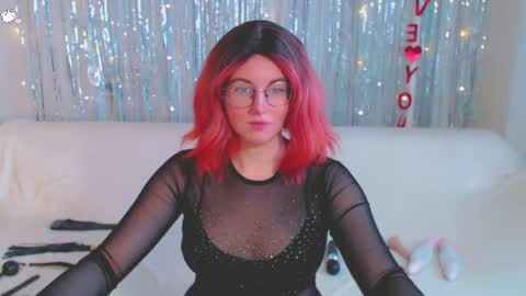 Kelly online show from 02-07-25, 06:14