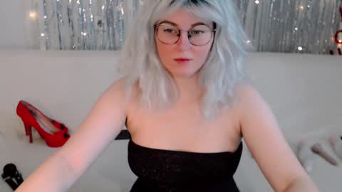 Kelly online show from 09-29-25, 06:40