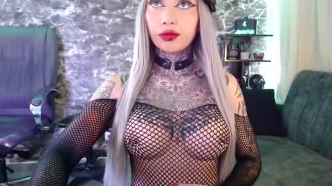 New account.  Help me reach 100 thumbs up  online show from 09-18-25, 06:10